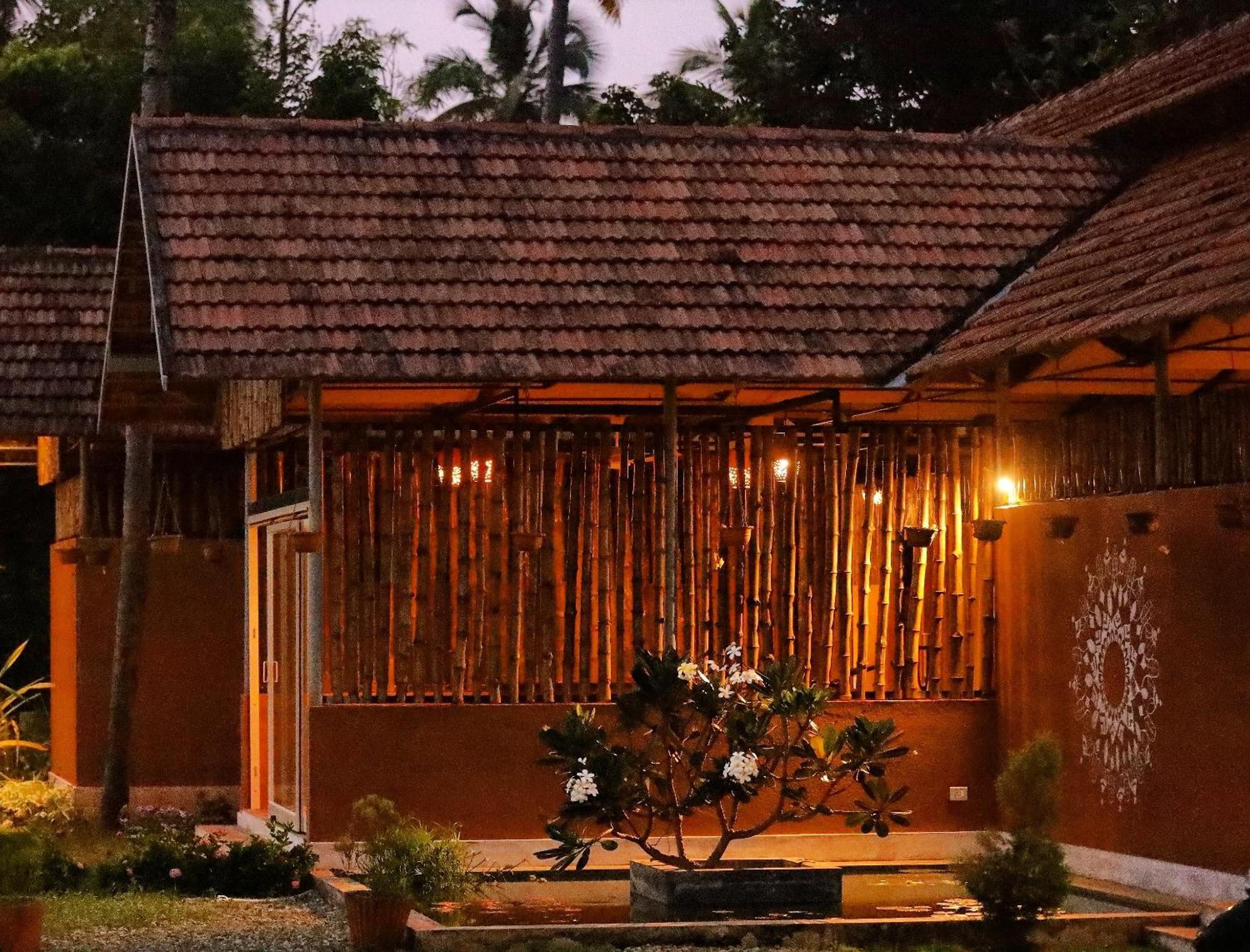 Pura Vida Varkala Hotell Eksteriør bilde