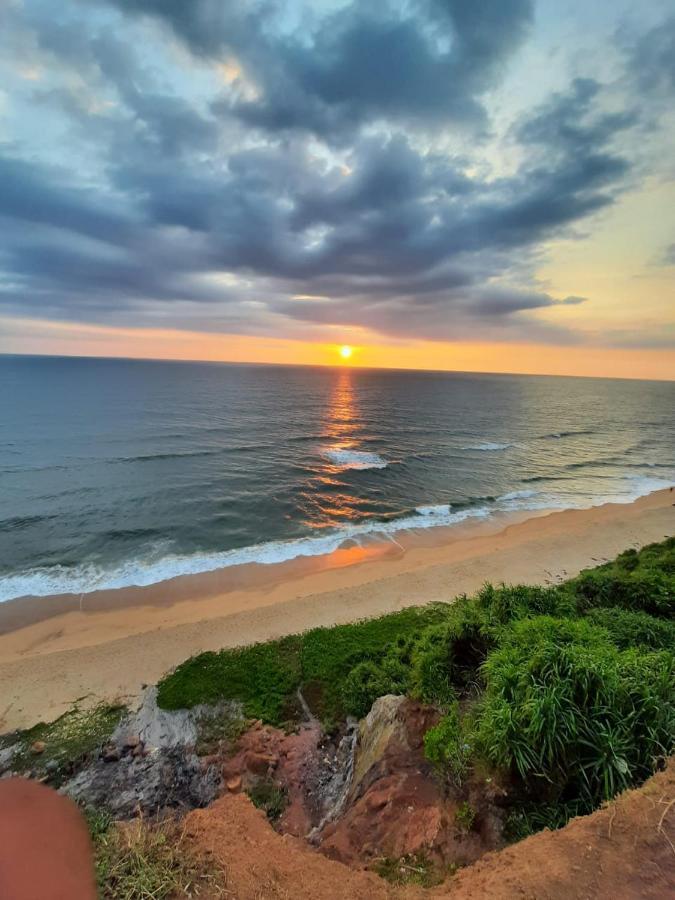 Pura Vida Varkala Hotell Eksteriør bilde